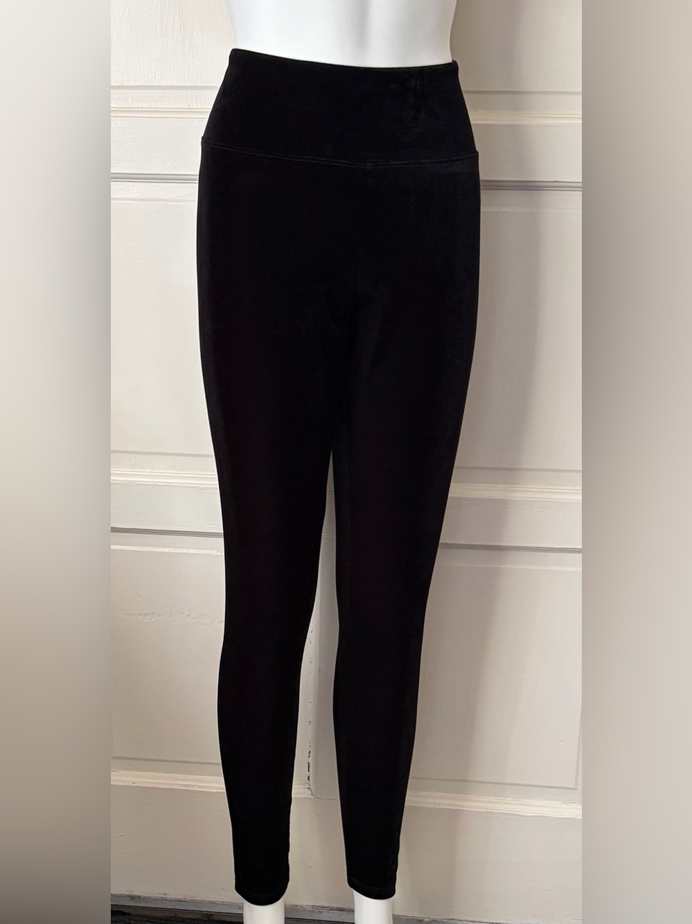 Express Black High-Rise Stretch Leggings
